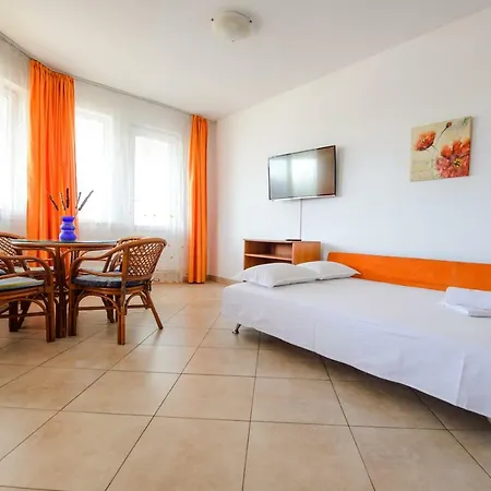 Summerland Nikos * Mamaia